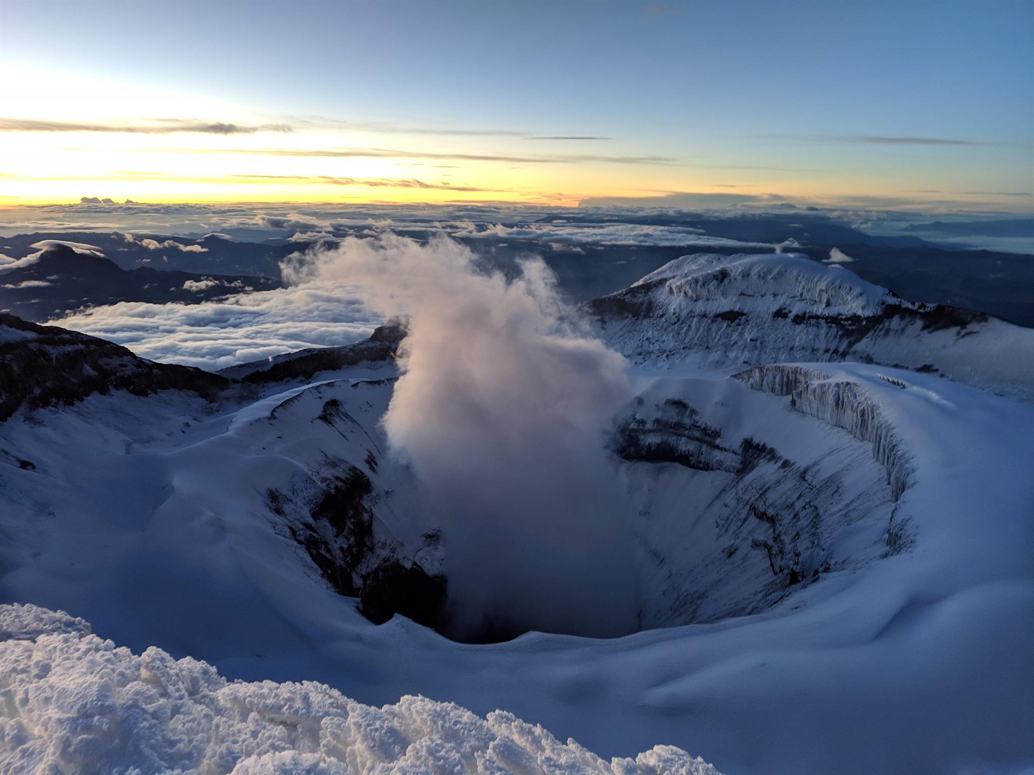 Volcanic  2枚 Volcanic 2枚 Volcanic 2枚 Amazon.co.jp: ダンロップ(DUNLOP