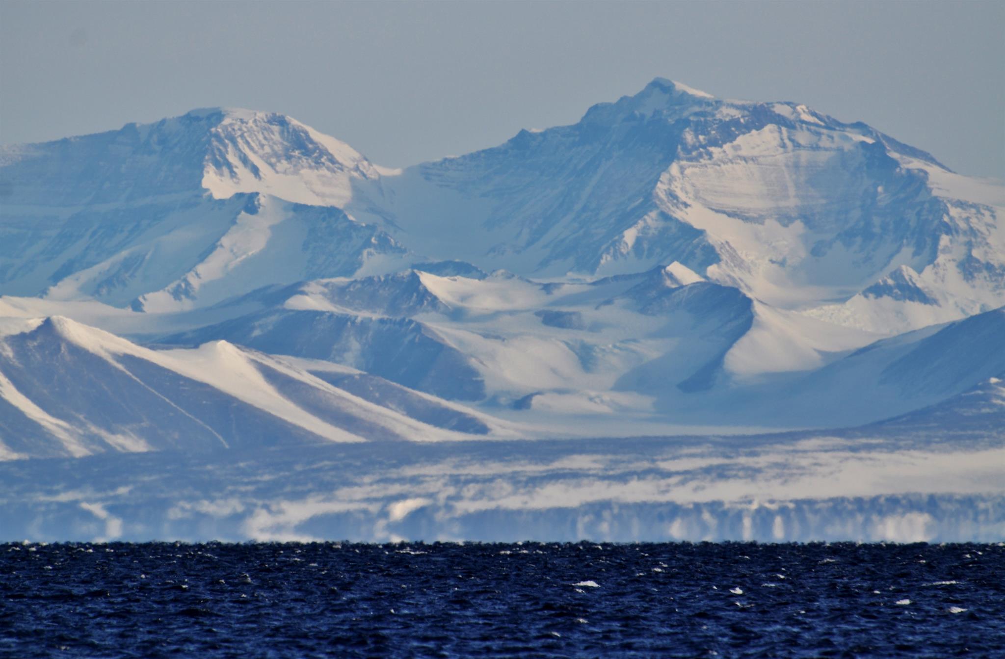Антарктические горы. Киркпатрик гора в Антарктиде. Гора Ульветанна Антарктида. Гора Керкпатрик на карте Антарктиды. Хребет Карамурунтау.